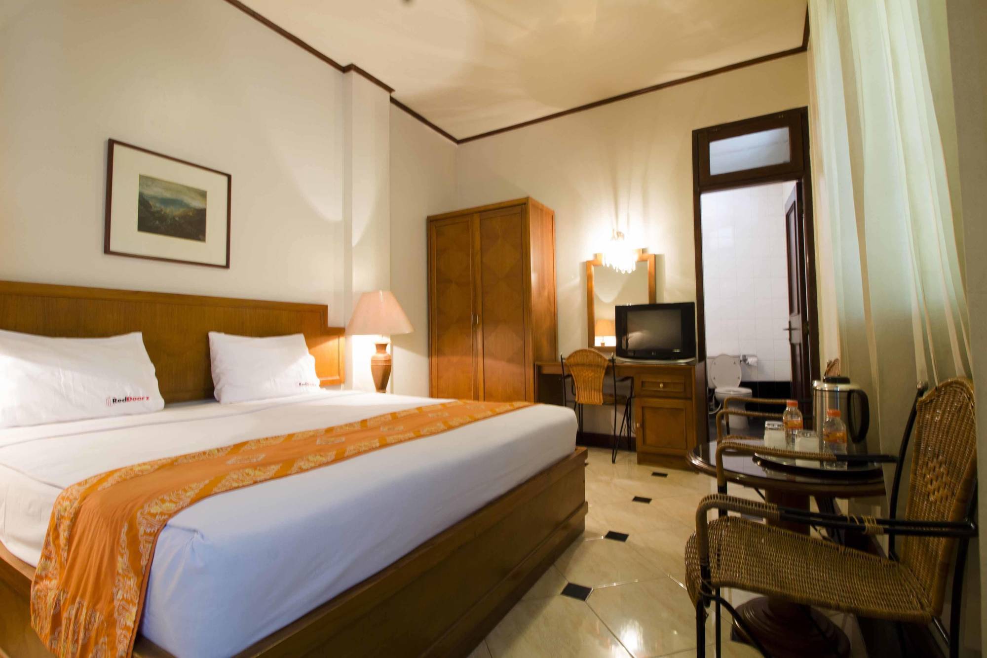 Reddoorz @ Dago Hotel Bandung Bagian luar foto